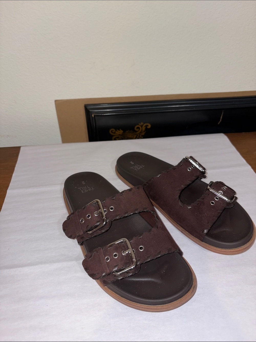 Women's Whipstitch Footbed Sandals - Picture 2 of 7